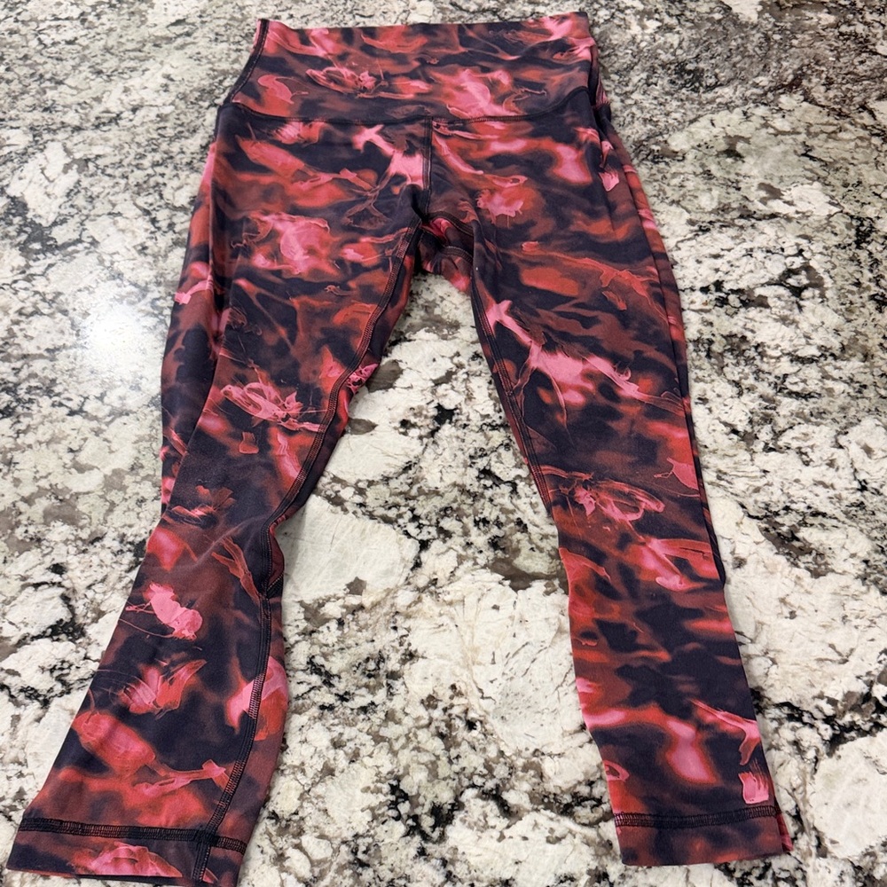 lululemon athletica Pink and Black Leggings size 4. Like new.